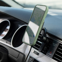 Peak Design Qi 2 Mobile Car Vent Mount - Charging